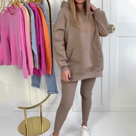 Elegant sweatshirt and pants set for wome